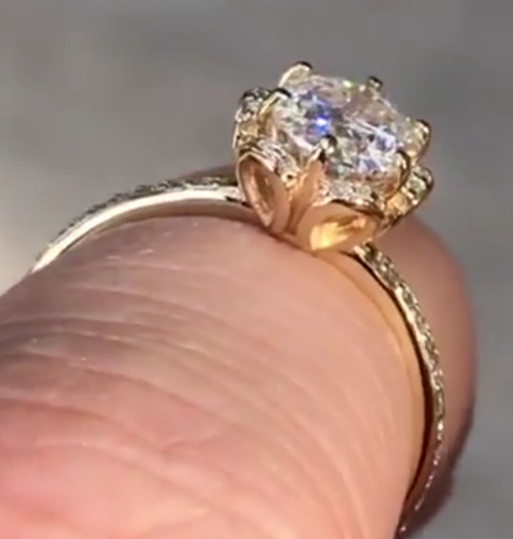カスタムソリッド14Kイエローゴールド レディース 結婚式  - Moissanite Engagement Ring 1 Carat のレビューと価格