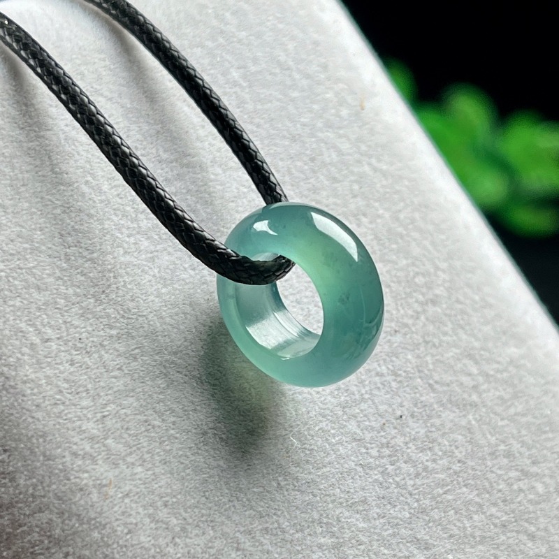天然エメラルドブルーウォーターラッキービーズリングペンダント - Necklaces のレビューと価格